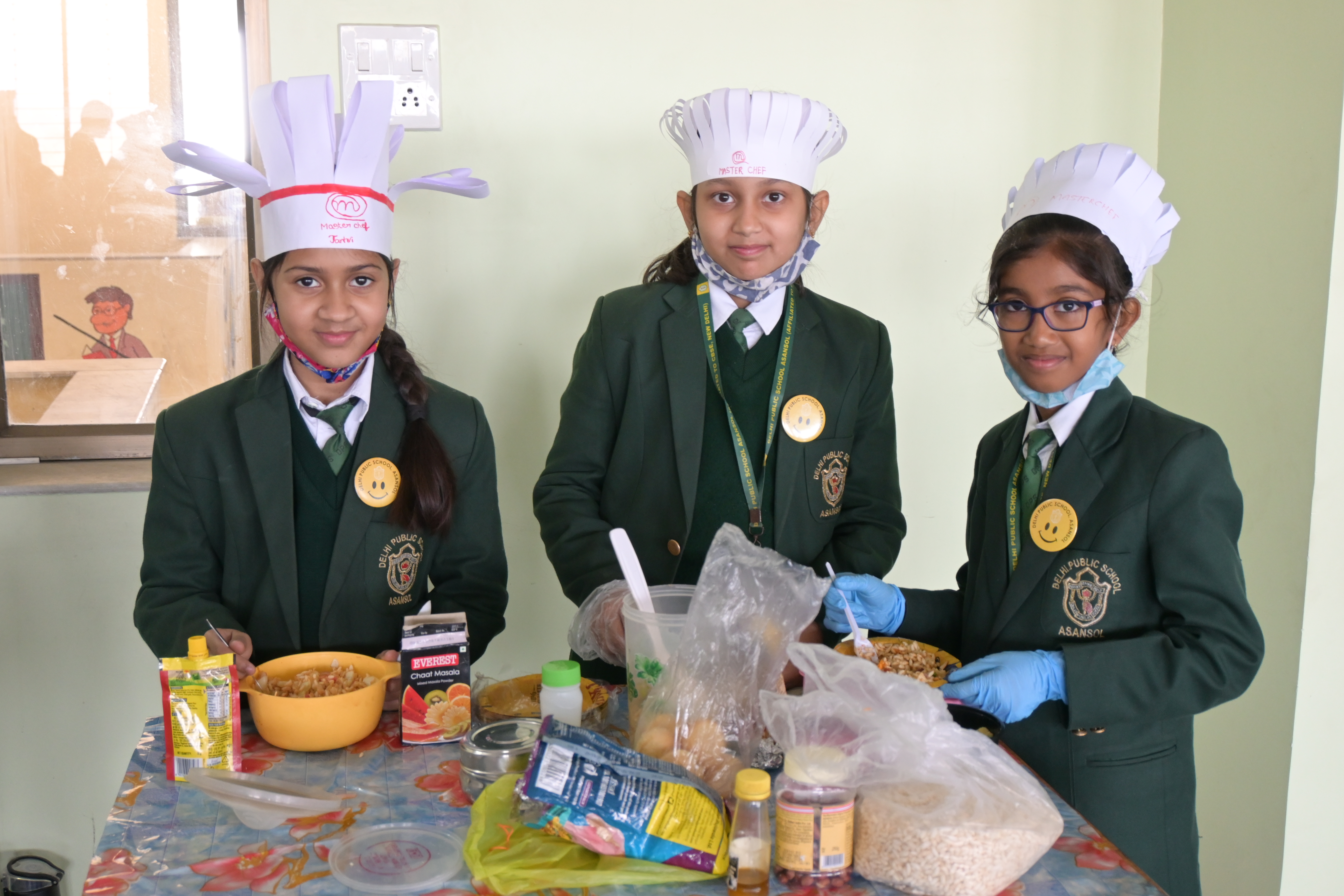 LITTLE CHEFS’ FIRELESS CREATIONS